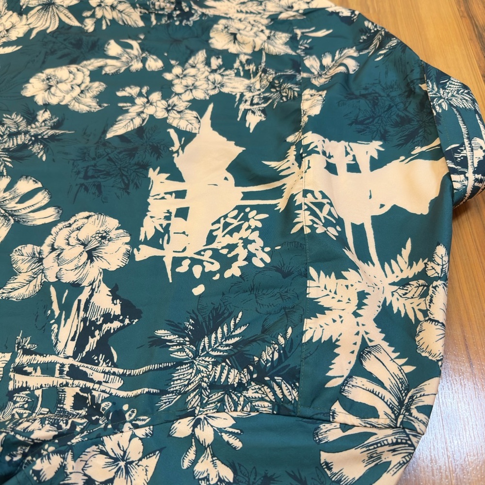 Tropical Print Men's Button Down Short Sleeve Shirt - Picture 7 of 8